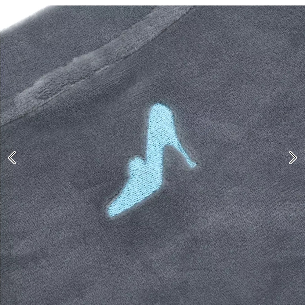 Cinderella sweatshirt - Picture 6 of 9